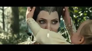 Mum and Daughter Moment in Maleficent (2014)