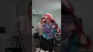 WATCH TO THE END TO SEE ME FALL💀 #shorts #shortsmas this video was so chaotic @SophieFergi ￼
