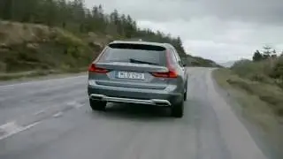 All-New Volvo V90 Cross Country | Driving Footage