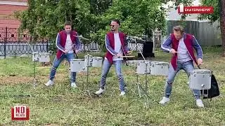 Шоу барабанов анонсирует «Безумные дни»