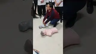 How to do CPR on infants ( newborn to 1 year ) | Cardiopulmonary Resuscitation#shorts #cpr #mbbs