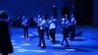 ученики школы №6 на игровой программе в ДМО