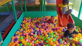 mandi bola