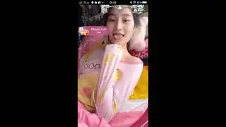 Cewek cantik sexy live Buka baju