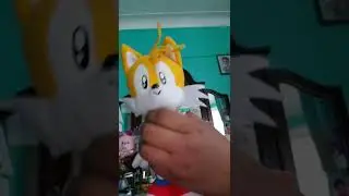 Tails and sonic sing I am blue