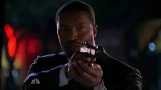 Chuck - Is that a Taser ? [HD] 3x12