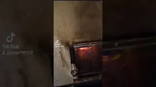 С наступающим новым годом.
