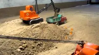 Radio Controlled Cable excavator Loading Radio Controlled Tonka Dump Truck