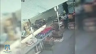Пьяный мужчина с пистолетом в руках разгуливал по рынку