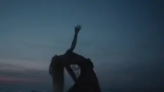 Kasia Moś feat. Urbanski, Aukso - PŁYNĘ (Official Video)
