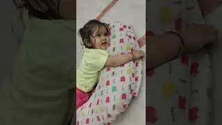 Cute baby going to sleep 😴😴😴|| It's sleep time ||Good night everyone||pillow love 