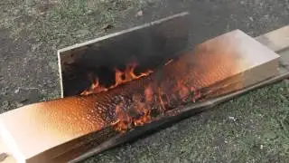 Горит ли пенопласт? Поджигаем и сравниваем - обычный и пеноплекс.