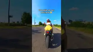 Liked the MOTORCYCLE so much, he turned around 😂 #bikelover #reaction #motoraidoeng