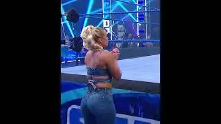 Mandy Rose Sexy Blonde in Tight Jeans