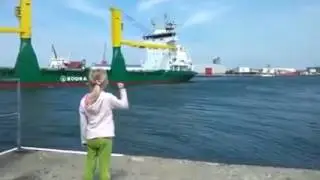 Девочка попросила капитана сделать ту -ту
