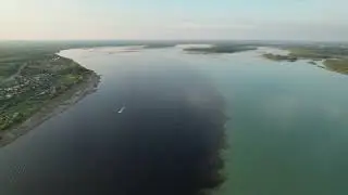 Якутская река Мая опять меняет цвет!