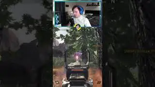 Playing Rampart is Just a Meme in Apex Legends
