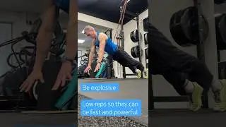 Band assisted plyo push ups #fitness #plyometrics #upperbodyexplosive #gym