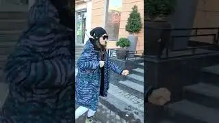 Banana disco dancer