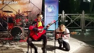 Би 2 - Варвара. Выступление на концерте, посвящённому русскому року.