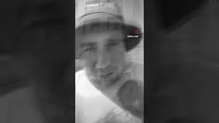 Забыл что телефон в руке