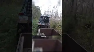 Путешествие по труднодоступным деревням на тракторе. Смотрите полную версию на канале!  