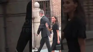Los Reyes Felipe y Letizia llegan al funeral por Juan Gómez-Acebo