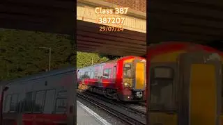 Class 387 at goring-by-sea in Gatwick express livery #trainspotting #gatwick #trains #express #train