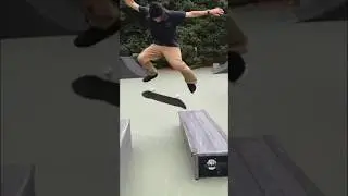 bs tail Kickflip to nose grind 🛹 One of my favorite combos ! #tomasta #skateboarding #kickflip