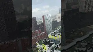 #МСК ЖАРА +32С И В СЕРЕДИНЕ ДНЯ УРАГАН И ГРАД 😀👏 А что ты видишь на видео?