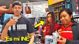 Usando Credencial con Fotos de Cajeros Broma! *llegaron policías*