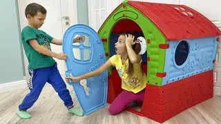 Sofia and Max both want the same children's theater for kids | Stories for kids