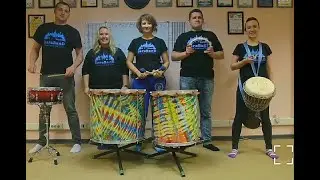 Команда BaraBand открывает наше праздничное мероприятие проекта "Почитай мне,  бабушка"