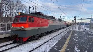ВЛ10У-989 с грузовым поездом