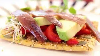 Tosta de Aguacate con Anchoas Isabel