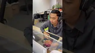 Ketika Bos tiba tiba lewat depan Meja Kerja kita