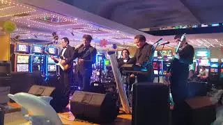 ESCLAVO Y AMO - LOS PASTELES VERDES (CASINO LOS DELFINES)