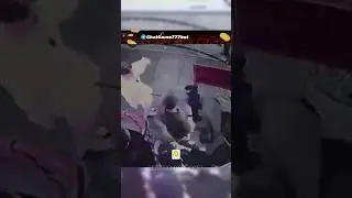 ‼️ДЕВУШКА ВЫРУБИЛА КАВКАЗЦА НА УЛИЦЕ 😱