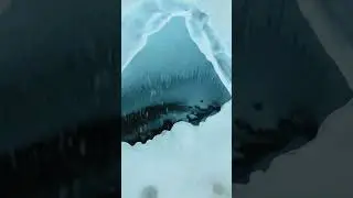 Ледяной фонтан в национальном парке 