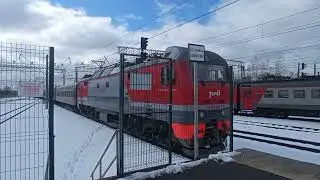 прибытие эп2к 228 с поездом Архангельск - Санкт-петербург на Ладожский вокзал