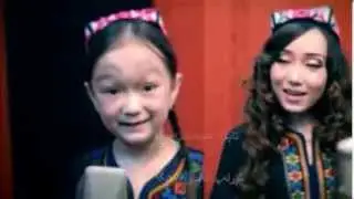 Umak Barna ve Gulmera Turgun- Alfabe (ئيلىپبه) [D. Türkistan Alfabesi]