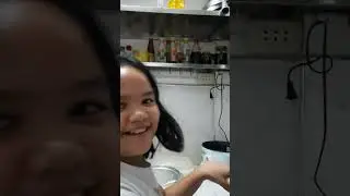 Marunong na mag luto si Mia😅🤣