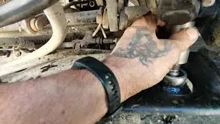 Quick installation of the upper oil seal on the KAMAZ power steering.