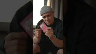Объясните! Зачем столько косметики девушкам?🥲