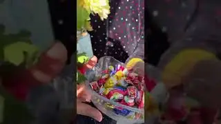 4 октября 2023 г. Мугалимдер күнү. Алдакеева Айжан эжейди куттуктап 10-в классым барышты