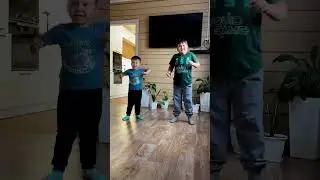 Кузне ачтым иртэн нишлэп карыйм икэн