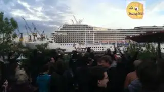Cruise Ship playing Seven Nation Army
