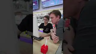 Это кто вообще? 