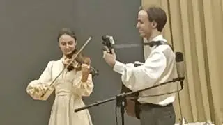 Выступление с сестрой на конкурсе