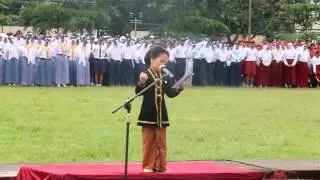 ANAK USIA 5 THN BACA PUISI DI DEPAN WALIKOTA BANJAR & SEMUA PESERTA UPACARA HARDIKNAS 2 MEI 2015